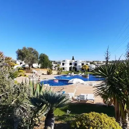 Excellent 1 Bedroom - Em Clube Garden Village 別荘 *